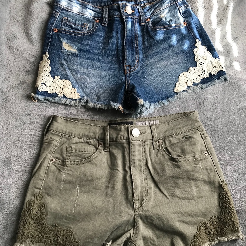 3 PAIRS OF SHORTS